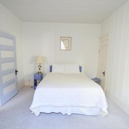 סוארד Brown & Hawkins Historical Apartments מראה חיצוני תמונה