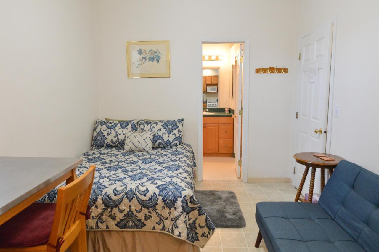 סוארד Brown & Hawkins Historical Apartments מראה חיצוני תמונה