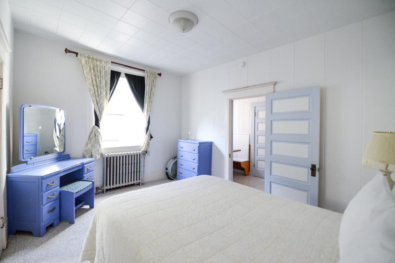סוארד Brown & Hawkins Historical Apartments מראה חיצוני תמונה