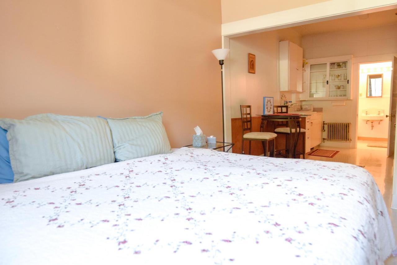 סוארד Brown & Hawkins Historical Apartments מראה חיצוני תמונה