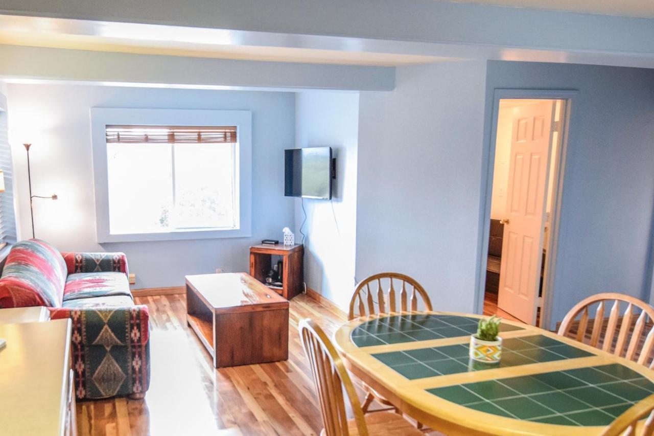 סוארד Brown & Hawkins Historical Apartments מראה חיצוני תמונה